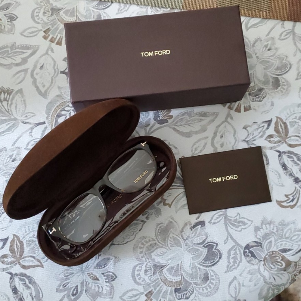 Authentic Tom ford - Picture 7 of 7